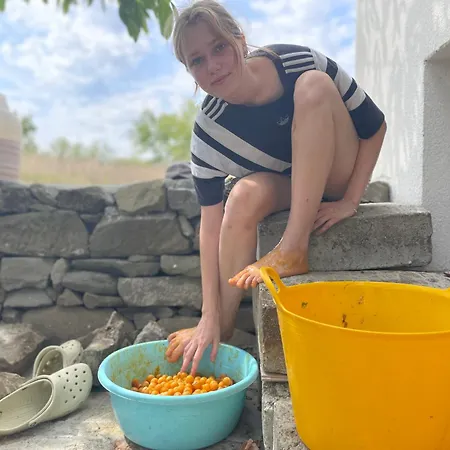 Деревянный коттедж Suhodol Sukhodol