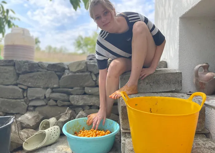 Деревянный коттедж Suhodol Sukhodol